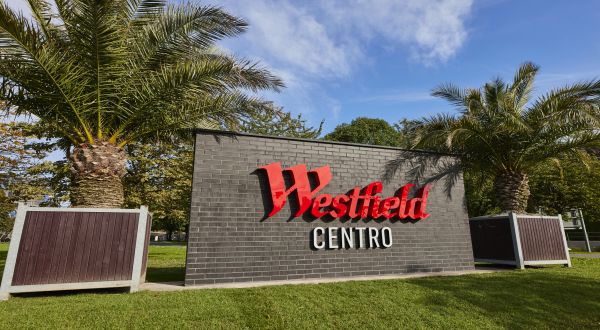 Westfield Centro Logo mit Palmen